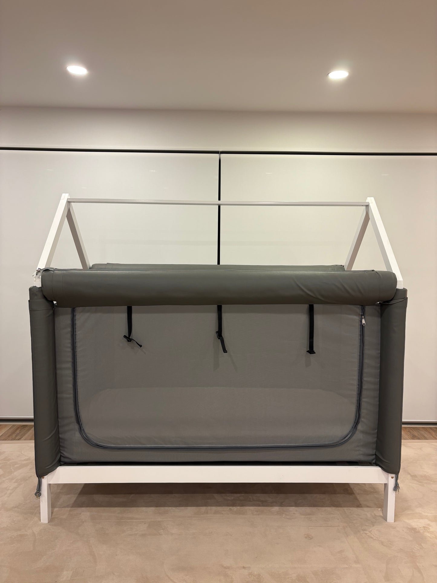 Grey/White — Claybeds