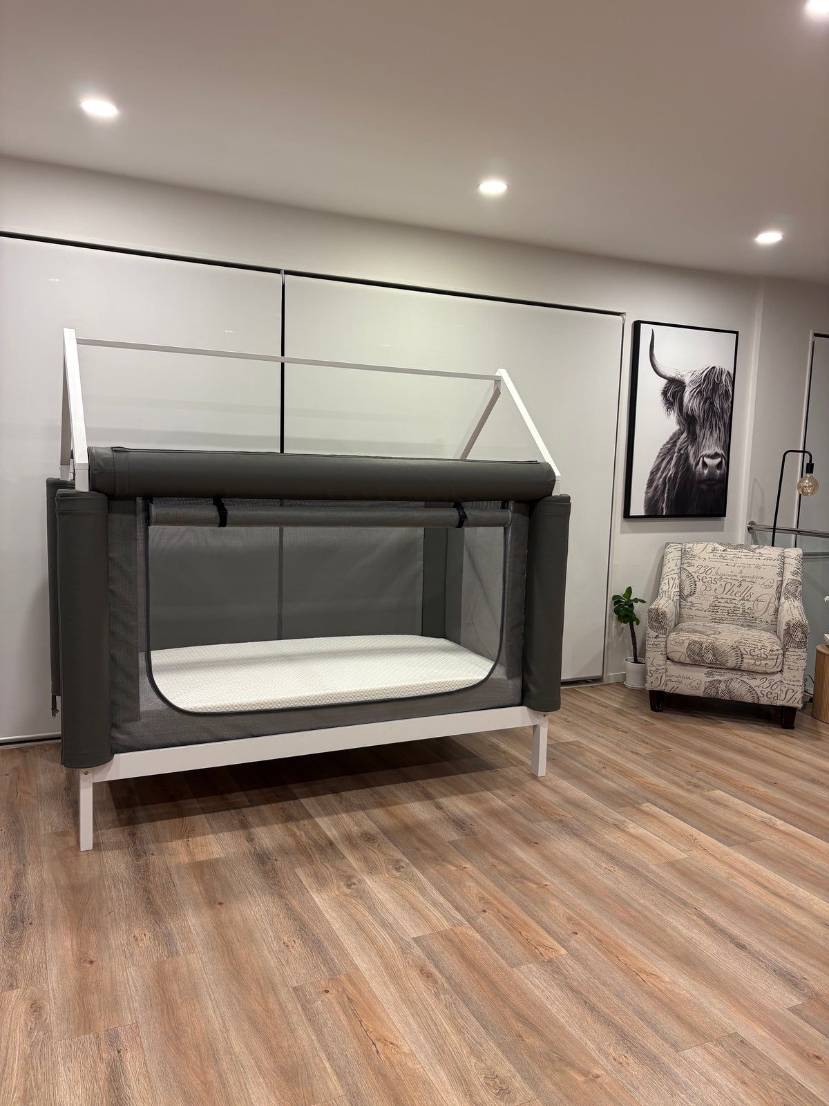 Grey/White — Claybeds