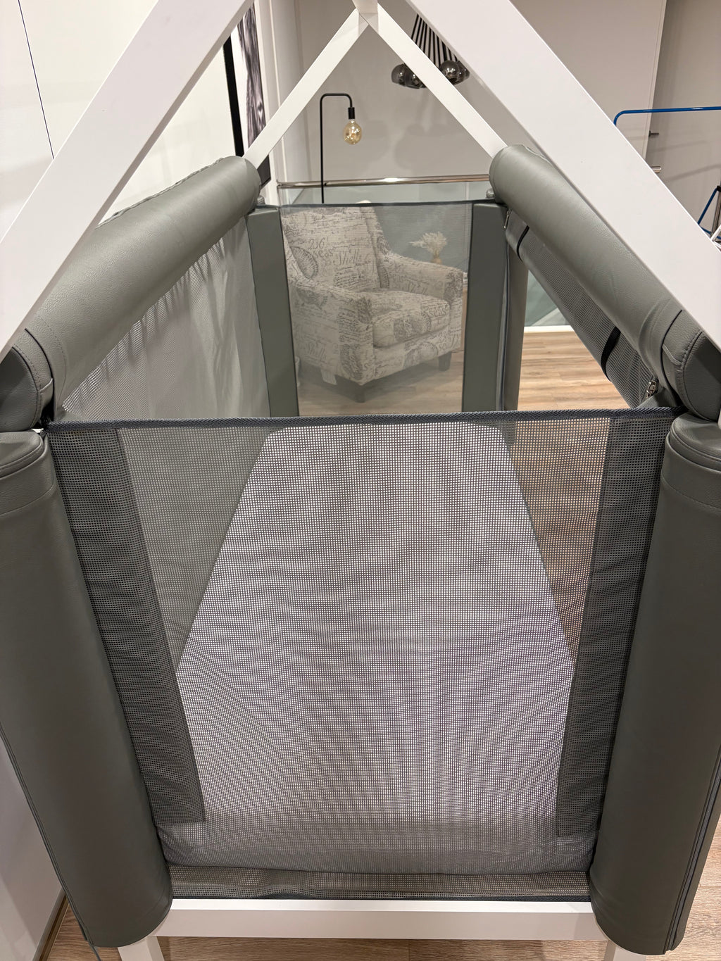 Grey/White — Claybeds