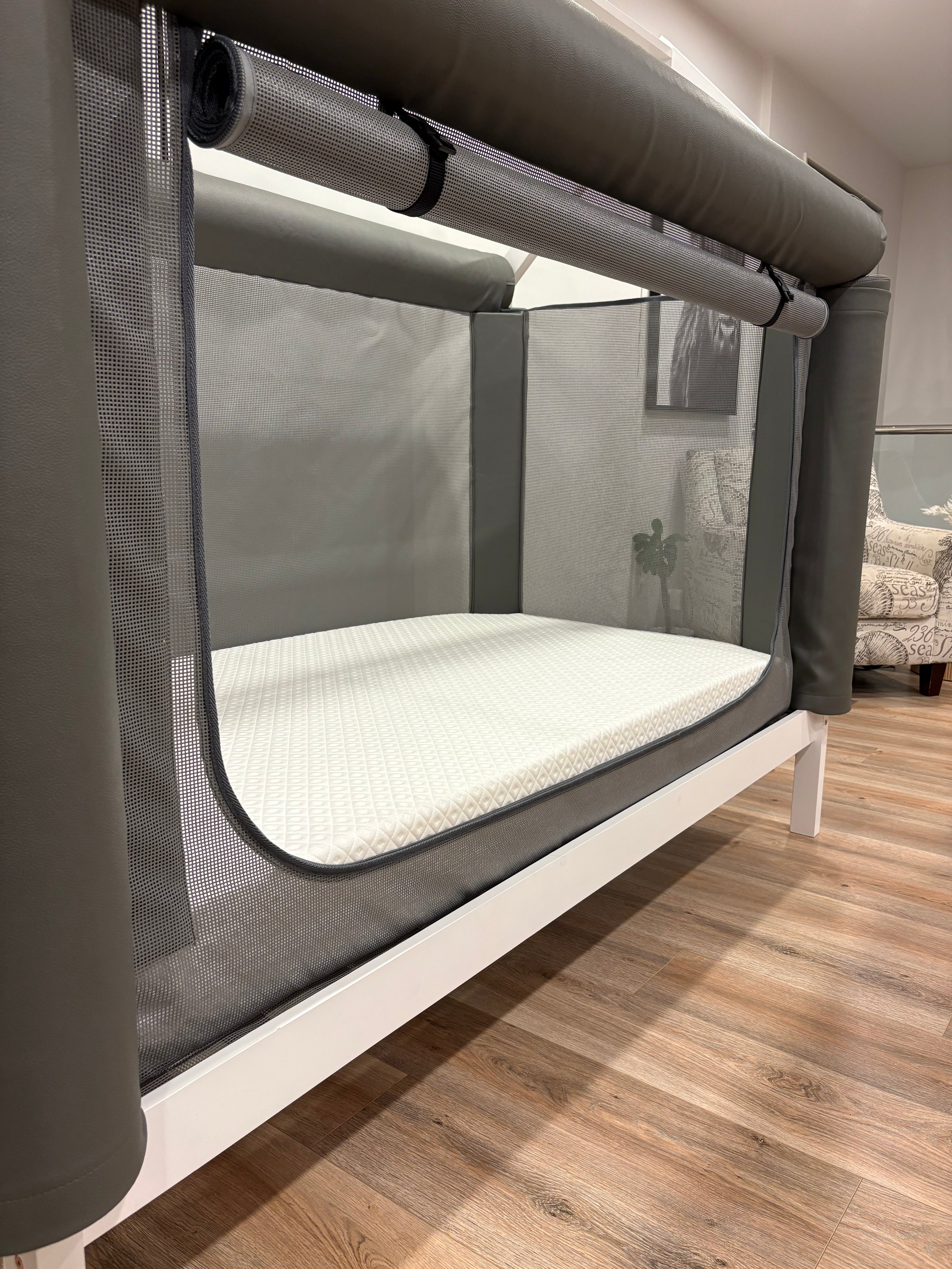 Grey/White — Claybeds